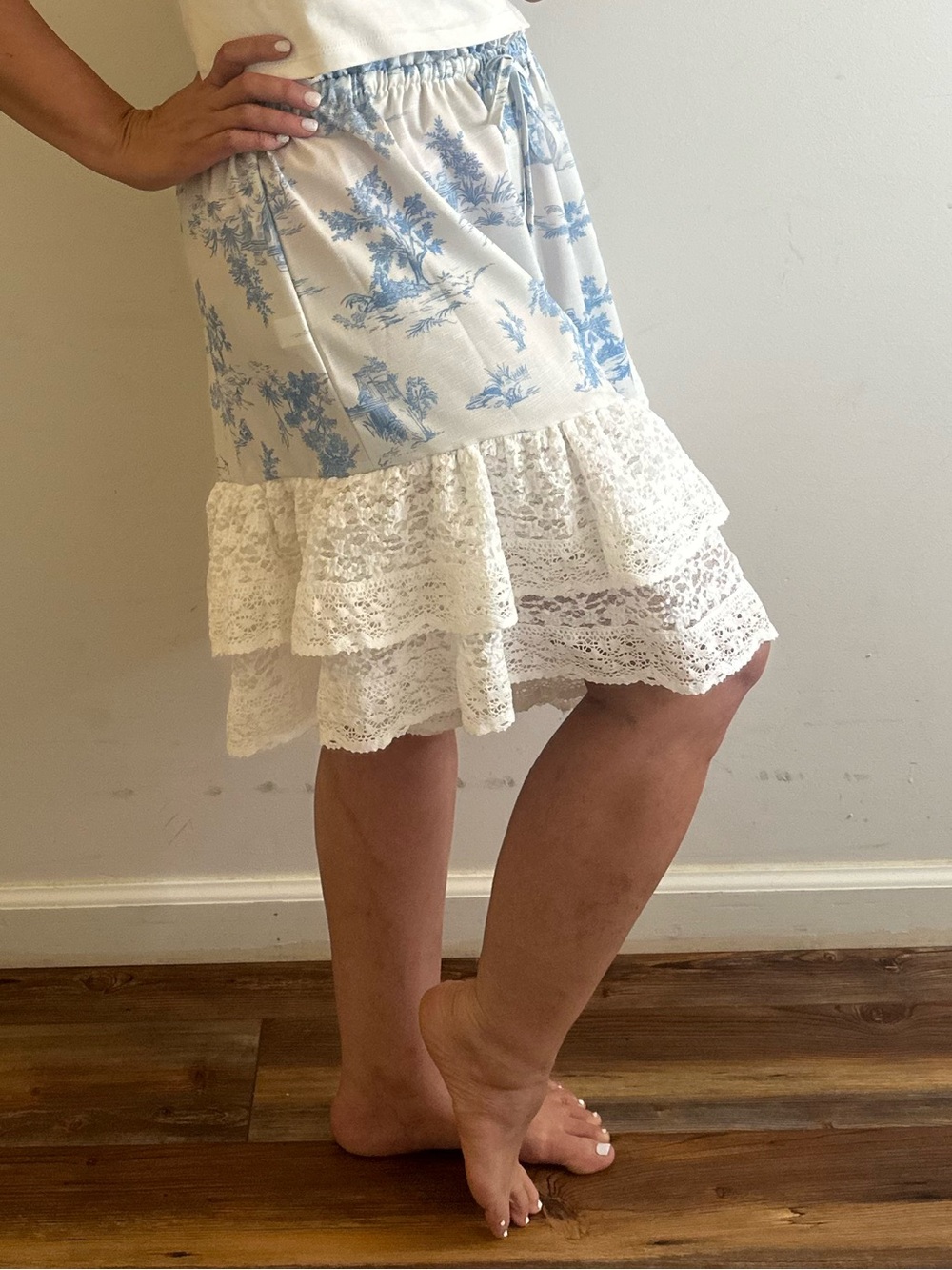 Blue Boho Floral Bloomers knee length Pantaloons Croqutte layer Ruffle Short M - Picture 5 of 5